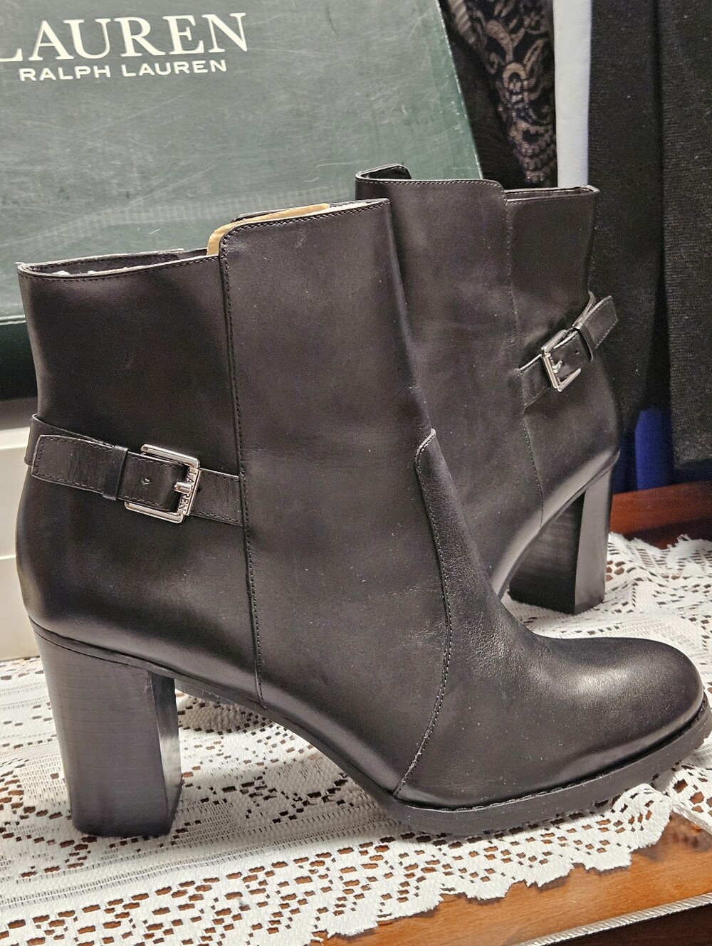 NIB Lauren Ralph Lauren "Cabrey" Ankle Booties sz8.5 - Picture 9 of 14